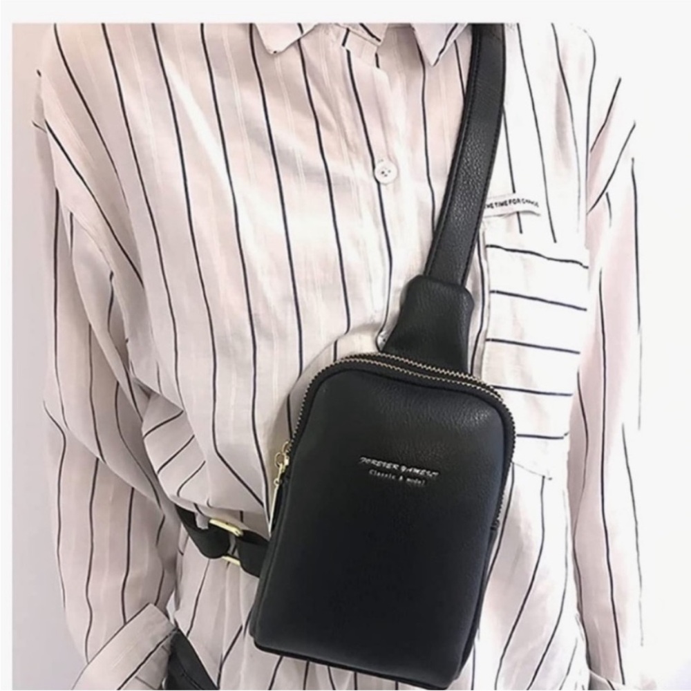 Women’s New Pebble Leather Small Crossbody
